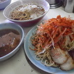 ラーメン生郎 - まさかの一人で「小ブタ&小ツケブタ」