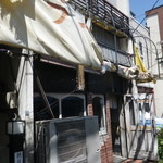 ラーメン生郎 - どんどん廃墟化しています。。