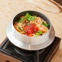 紅鮭といくらの親子釜飯