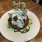 カフェ アクイーユ - 2022年5月　チョコミントパンケーキ