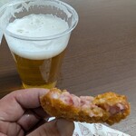カフェ・ヴェッセル2 - イカがゴロゴロ入り、スパイシーでうまい！