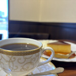 きの珈琲 - ドリンク写真:コーヒー & 自家製カスタードプリン