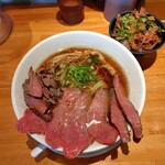 麺家 たけ田 - 鳥取和牛の塩そばとゆず大根おろし添牛煮込みごはん