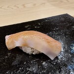 鮨 十兵衛 - 鰤トロ
