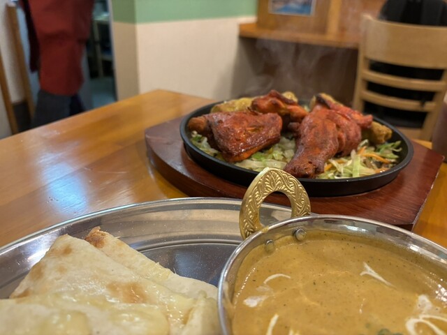 Everest Dining photo 3