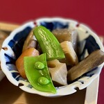 馳走CO-JIRO - 筑前煮。人参・牛蒡・蓮根・蒟蒻・筍・鶏肉・サヤインゲン