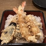 ふわり - 天丼 味噌汁付きで@1,180円