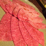 焼肉うしごろ - タレもの（サブトンと愛知県三栄鶏卵の満月と一口ライス、上ミスジ、リブ芯）