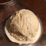 焼肉うしごろ - スィートポテトとバニラアイス
      