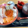 大漁食堂あおさ - 料理写真:海鮮丼　¥1,780円！さすが港のそば、美味しい！
