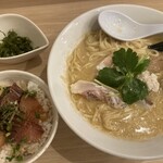 らぁ麺 麦造 - 鯛らぁ麺・日替り漬け丼セット1,800円