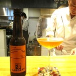 おおたに - キリン ウィート・ヴァイツェンタイプ・GARGERY BEER（私）：香り良くフルーティーで、美味しいクラフトビールをお洒落にワイングラスでいただきます。