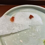 馳走 啐啄一十  - 【写真⑩】氷〆大根、梅肉載せ