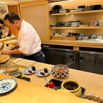 鮨 一二郎 - 一斉スタートでは無い、鮨職人・宮井大将の技術に惚れ惚れするお鮨タイムです。･:*:･(*˘︶˘*).｡*♡･:*:･