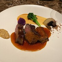 DINING & BAR TABLE 9 TOKYO - 