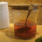 カレーショップ クッテコ - ライムアチャールのオイルをかけました！