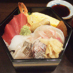 藤吉 - 上ちらし(1800円)