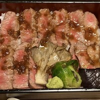 一游 - ステーキ重