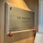 LE PORTIER Par Aux Delices de dodine - 