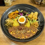 SPICY CURRY 魯珈 - ろかプレート（新春！赤ワイン牛肉キーマ））ライス大盛り
      ・イイダコのアチャール・百合根ちゃん