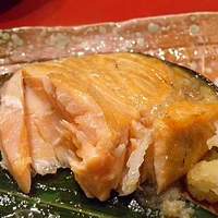 伊豆の旬 やんも 南青山店 - ほっくらおいしい鮭でした