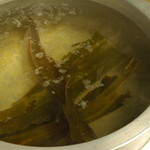 h Suisha - 北海道産昆布で出汁をとります。