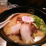 TOKYO豚骨BASE MADE by博多一風堂 - 豚骨醤油タンメン野菜ラーメン