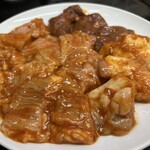 ホルモン牛若 - ホルモン盛り合わせ