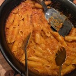 ワインの酒場。ディプント - 焼きペンネ！リピート確定！