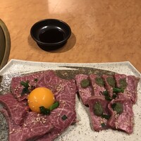 ホルモン焼肉 富や 栄店 - 