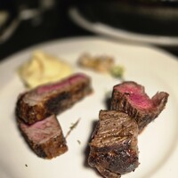 BLT STEAK  ROPPONGI - 左、ヒレ、右、サーロイン
