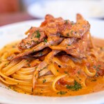 タヴェルナハンバーグ - 2024.12 コトコト煮込んだ渡りガニのトマトクリーム（1,595円）