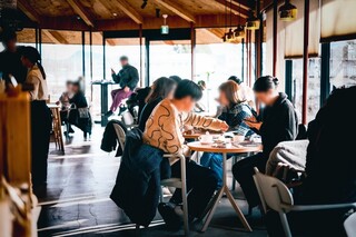 SHOZO COFFEE KARUIZAWA - 内観