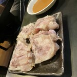 ホルモン本舗 我家 - ★豚足
      毎回オーダーする連れがいるもんで…