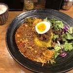 SPICY CURRY 魯珈