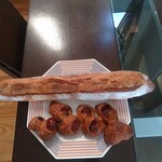 CALVA - バゲットトラディッショナルとエピ