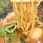 豚骨醤油ラーメン 王道家 - 