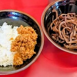 豚骨醤油ラーメン 王道家 - 