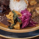 Da.uchi Curry - 副菜
