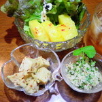 ﾁﾘﾊﾟｲﾝのｻﾗﾀﾞ、ｼﾞｬｯｸﾌﾙｰﾂ、ｺﾞﾄｺﾗｻﾝﾎﾞｰﾙ