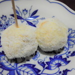 紅茶屋さん - ココナッツだんご