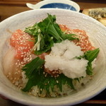 魚と天ぷらの居酒屋 まるさや - 日替わり定食の海鮮丼