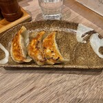 味八 - 手作り餃子3個