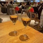 Pepper PARLOR - 