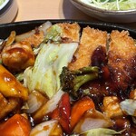 かつはな亭 - 鉄板ロースかつの黒酢あんかけ定食