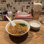 Renge no Gotoku - パイコー担々麺&ライス。