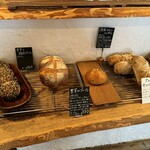 天然こうぼぱん とことこ - 里芋スープが練り込まれたブールは、まいう〜(//∇//)