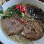 麺工房 ラーメン いち - 紅ショウガ+ゴマIN