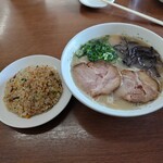 麺工房 ラーメン いち - 豚骨ラーメン+ミニチャーハン
