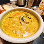 アジアンスープカリー べす - 2024/11  イエロースープ